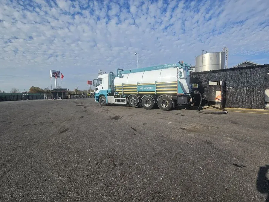 Ağır Hizmet Vidanjörü — 18–20 ton